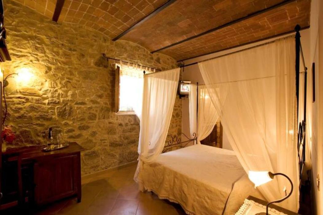 Agriturismo Belagaggio Montefollonico Exterior foto