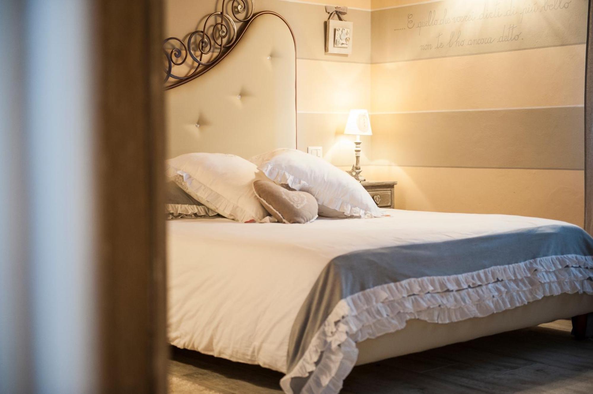Agriturismo Belagaggio Montefollonico Habitación foto